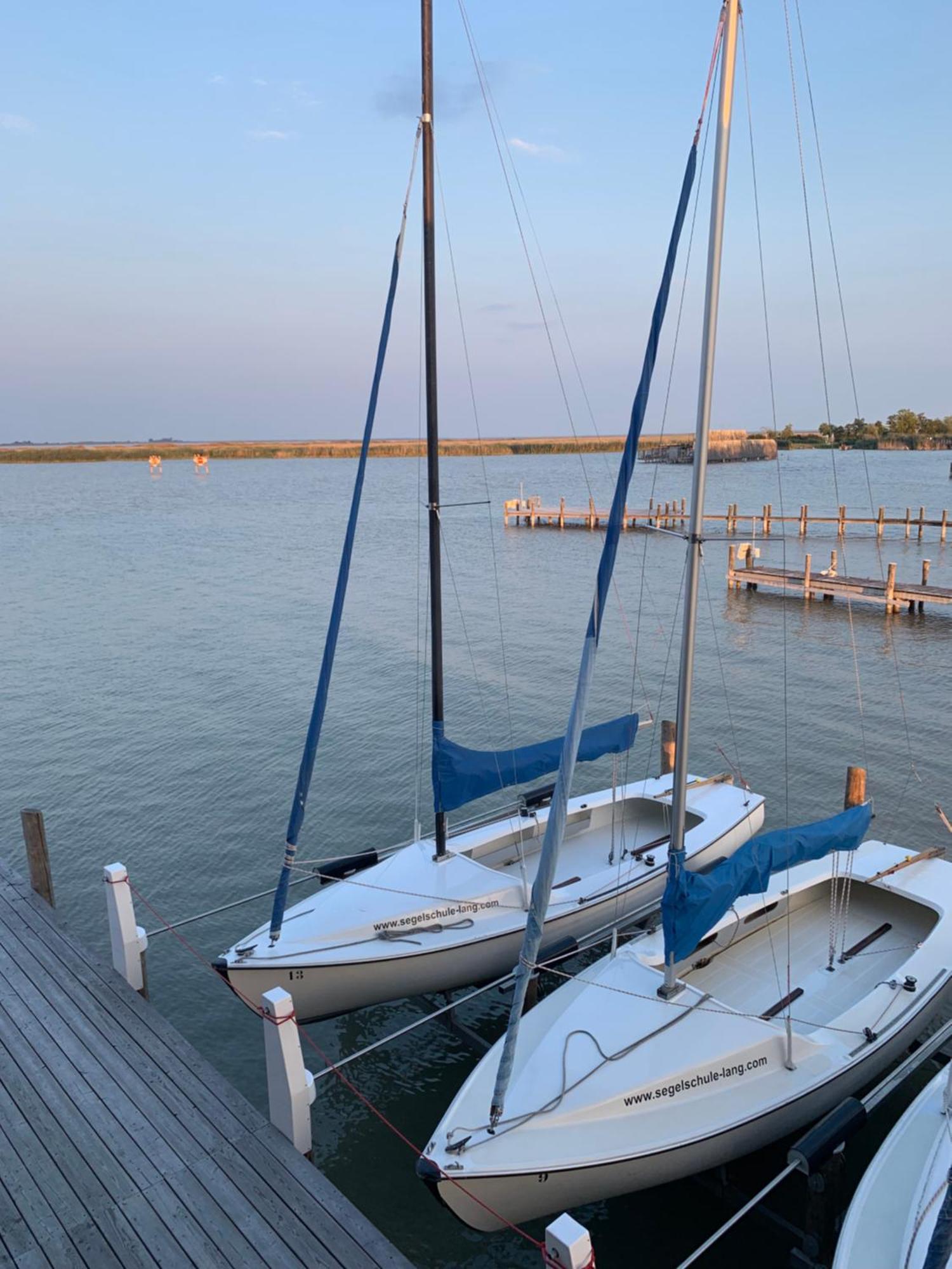 Seehuette Neusiedlersee - Seehaus Inklusive Elektroboot Руст Экстерьер фото
